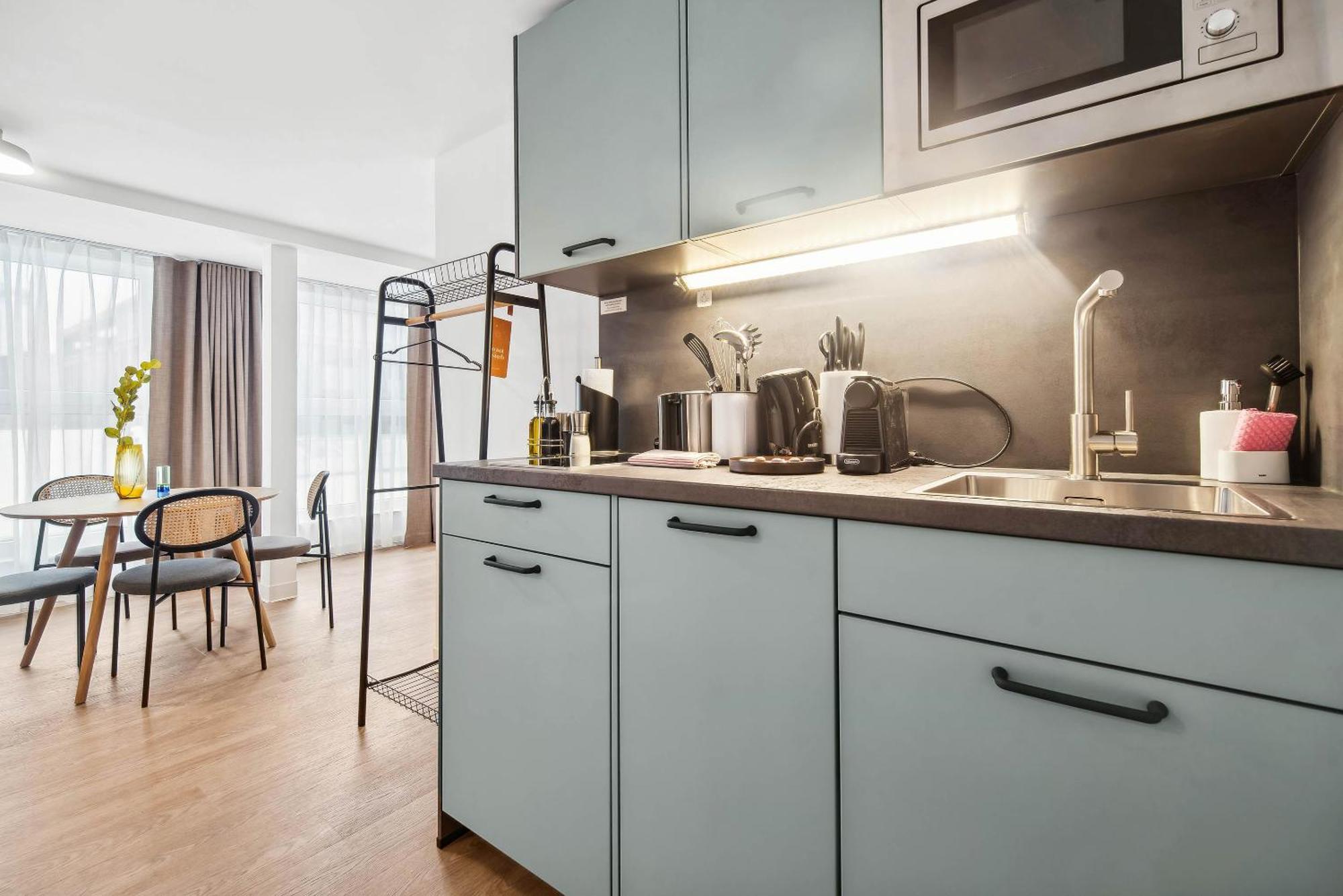 Limehome Kassel Wilhelmsstrasse エクステリア 写真